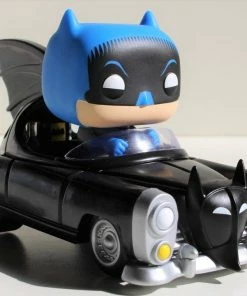 Spastic Pops 1950 Batmobile Type: Vinyl Art Toys Brand: Funko Series: Pop! Vinyl , Pop! Rides Scale: 3.75