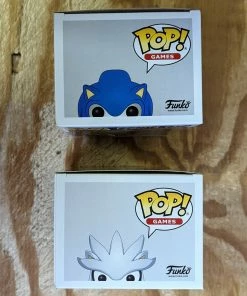 Spastic Pops Funko Games: POP! Sonic Set Of 2 - Running Sonic + Silver The Hedgehog The Drop!