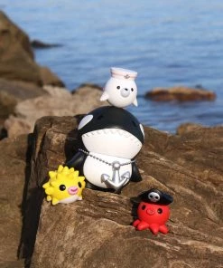 Spastic Pops IN STOCK MARTIAN TOYS Kaze Studio X Martian Toys ORCA & Friends! Designer Brands!