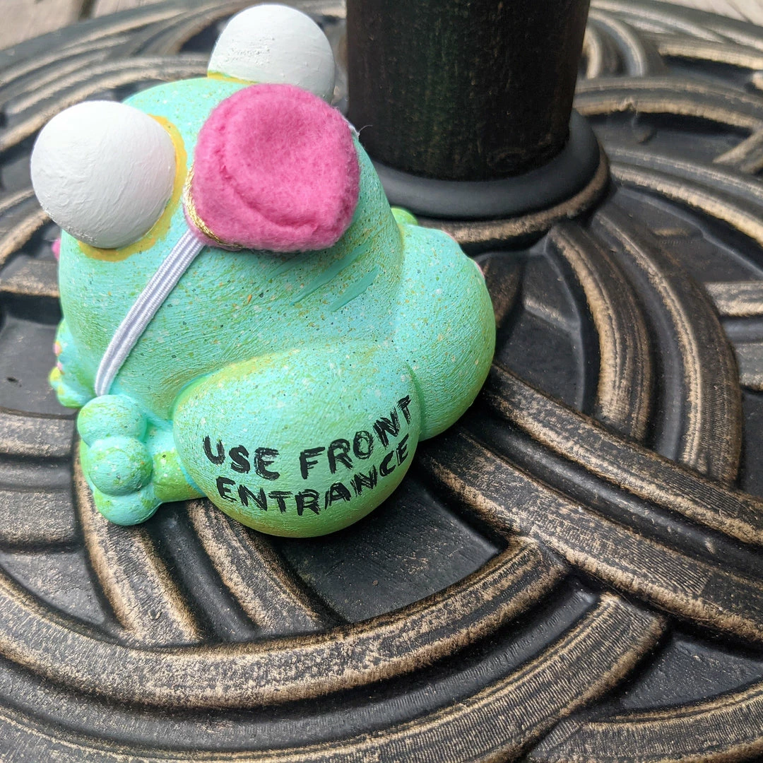 Wholesale 😍 Spastic Pops SUNS OUT BUNS OUT Custom 1 Of 1 Ributt Vinyl Figure: “Bellhop” By Jellykoe ⌛ 10 Spastic Pops SUNS OUT BUNS OUT Custom 1 Of 1 Ributt Vinyl Figure: “Bellhop” By Jellykoe