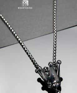 Spastic Pops [WEARTDOING] LowPoly: The Boy - Crown Necklace Designer Brands!